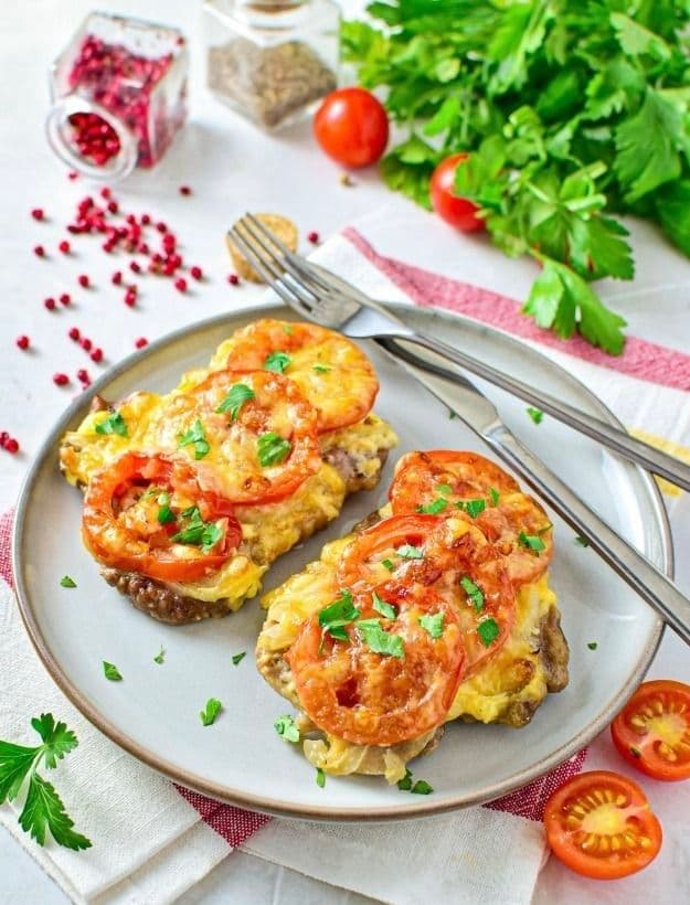 Мясо по-французски